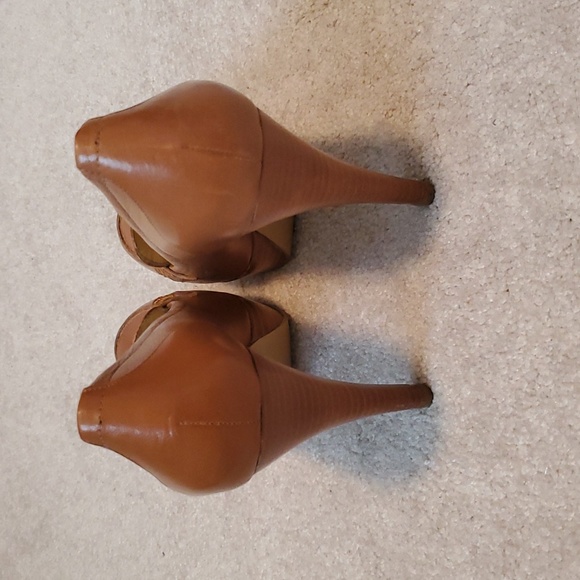 Nine West platform heels. Size 6.5 - Picture 4 of 6